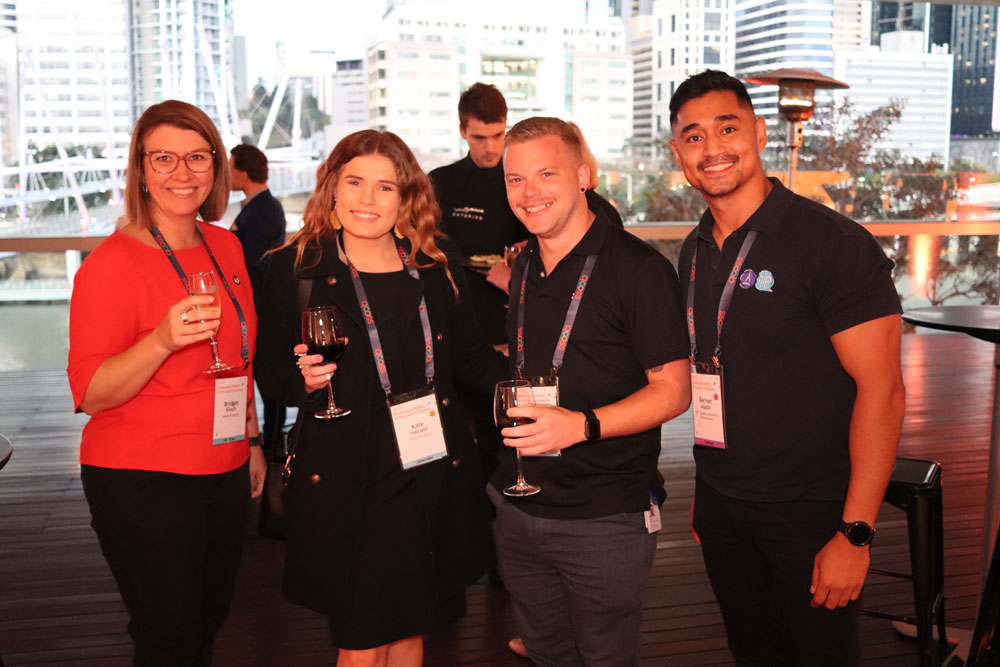 Welcome-blackbird-bar-4