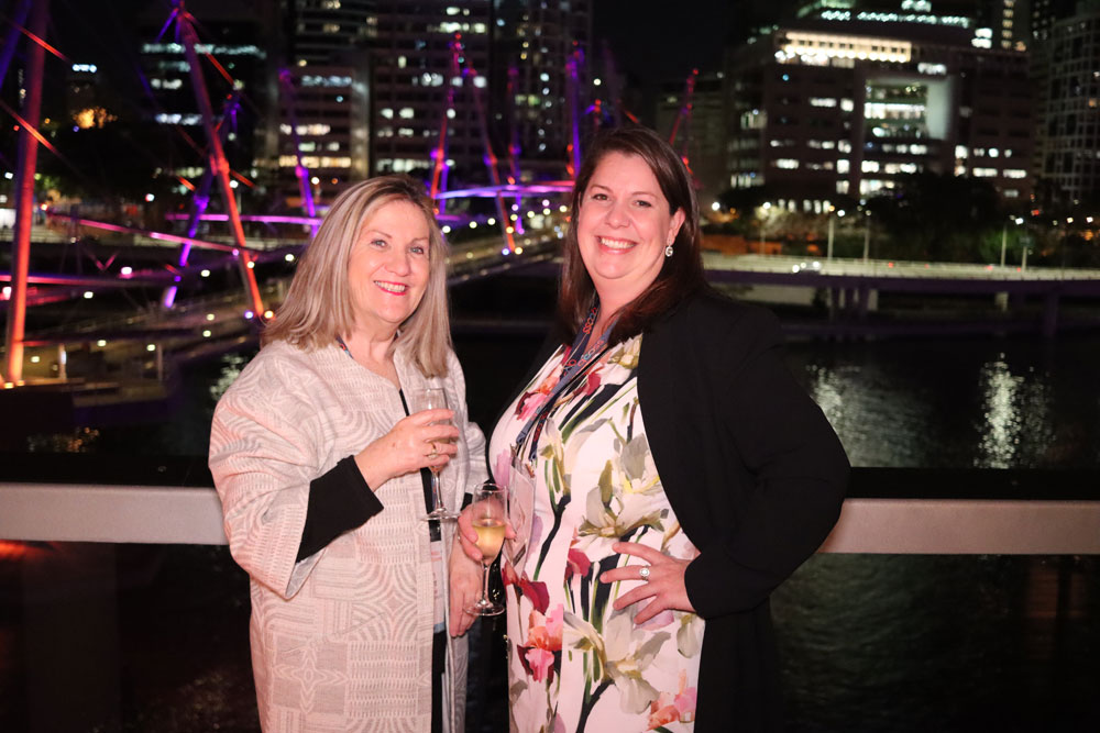 Welcome-blackbird-bar-6